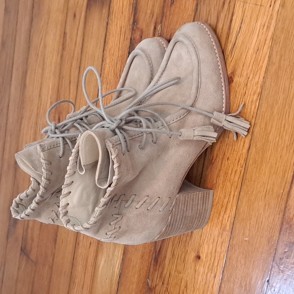 Wallawalla Booties 9/10